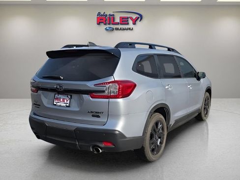 Used 2025 Subaru Ascent Bronze Edition AWD/4WD image 6