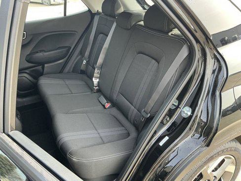 New 2025 Hyundai Venue SEL image 9