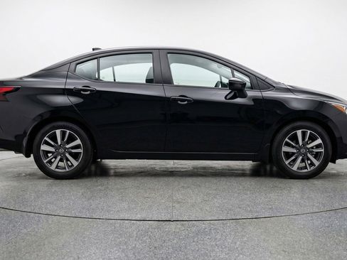 Used 2025 Nissan Versa SV image 11