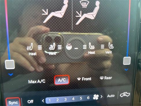 Used 2023 RAM 1500 Limited image 28