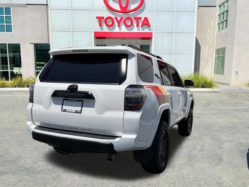 Used 2019 Toyota 4Runner TRD Off-Road Premium AWD/4WD image 7