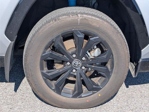 Used 2023 Toyota RAV4 XSE AWD/4WD image 10