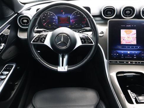 Used 2024 Mercedes-Benz C 300 Sedan image 9