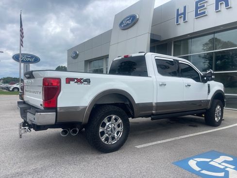 Used 2022 Ford F250 Lariat w/ Chrome Package AWD/4WD image 8