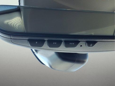 New 2026 Volkswagen Taos SE image 23