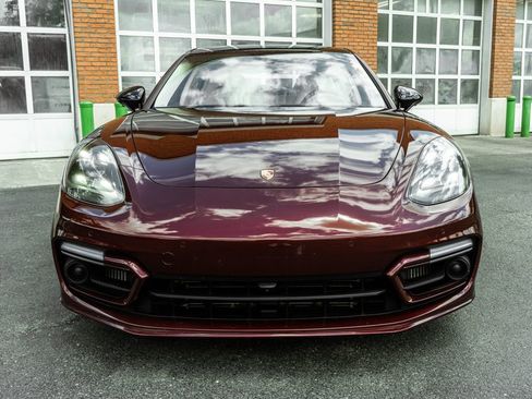 Used 2023 Porsche Panamera 4 Platinum Edition w/ Sportdesign Package AWD/4WD image 37