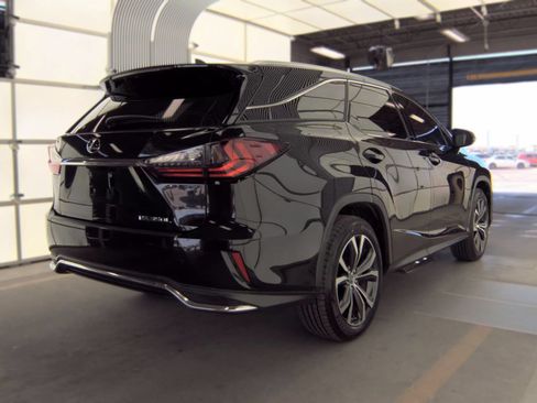 Used 2021 Lexus RX 350L FWD w/ Premium Package image 3