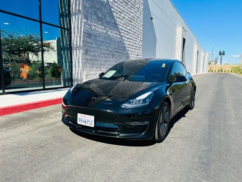 Used 2021 Tesla Model 3 Long Range AWD/4WD image 3