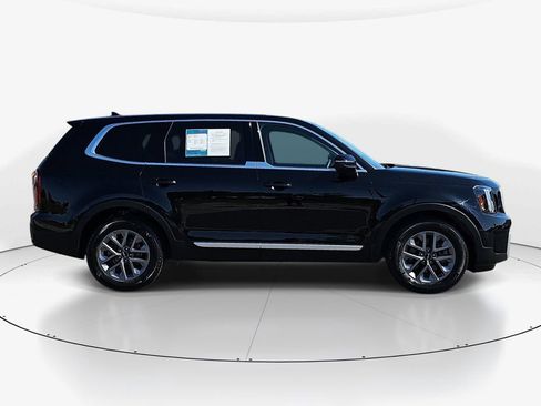 Used 2023 Kia Telluride LX AWD/4WD image 5