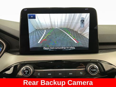 Used 2021 Ford Escape SEL w/ Technology Package FWD image 4