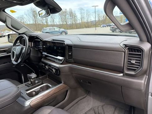 Used 2024 Chevrolet Silverado 1500 RST w/ Dark Appearance Package AWD/4WD image 30