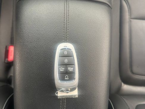 Used 2023 Hyundai Santa Cruz Limited AWD/4WD image 39