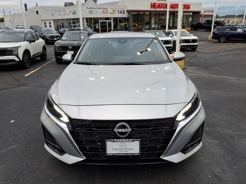 New 2025 Nissan Altima 2.5 SL image 8