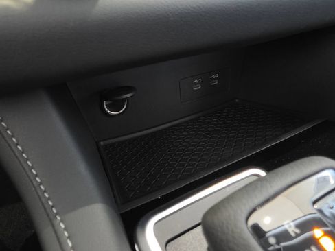 New 2026 Nissan Pathfinder SV FWD image 34