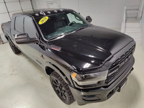 Used 2021 RAM 3500 Limited image 2