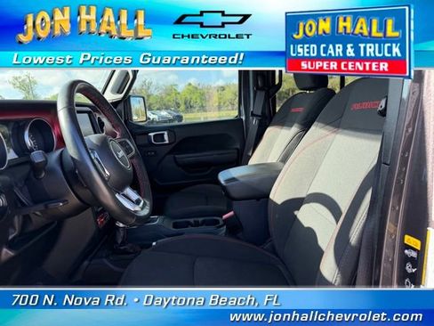 Used 2023 Jeep Wrangler Unlimited Rubicon w/ LED Lighting Group image 19