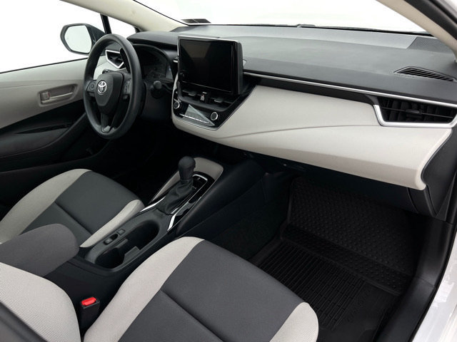 Used 2023 Toyota Corolla LE w/ LE Convenience Package FWD image 13