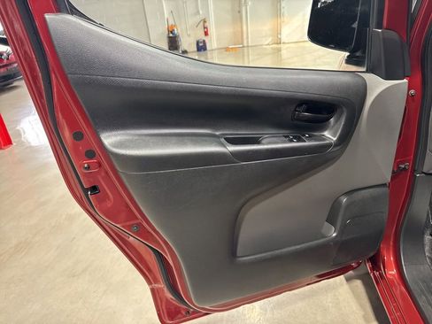 Used 2015 Nissan NV200 S w/ Cruise Control Package image 21