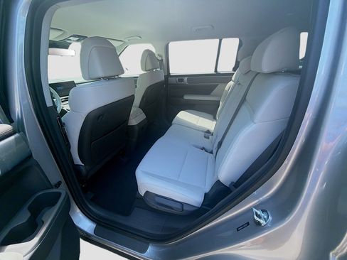 New 2026 Hyundai Santa Fe SE FWD image 17