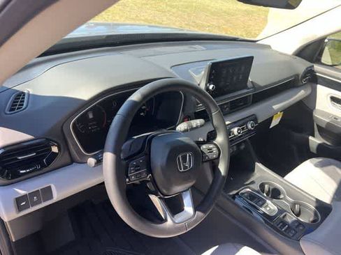 Certified 2025 Honda Pilot EX-L image 15