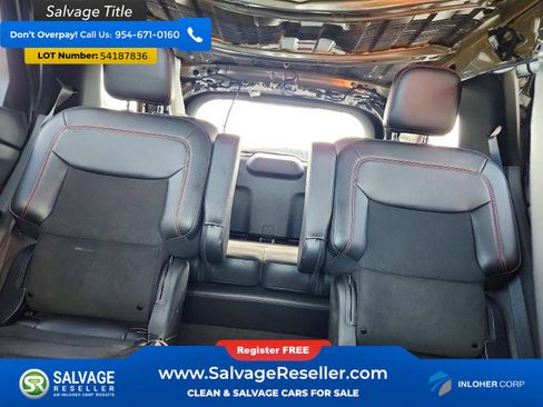 Used 2023 Ford Explorer ST-Line w/ Class IV Trailer Tow Package RWD image 13