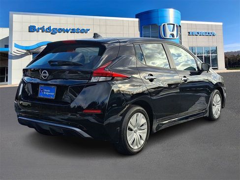 Used 2025 Nissan Leaf S image 6