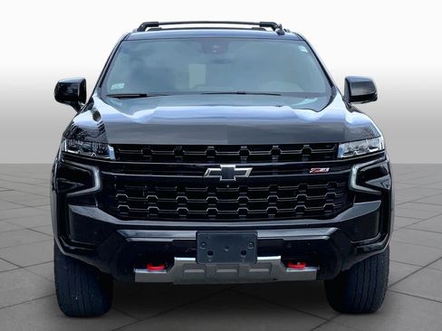 Used 2023 Chevrolet Suburban Z71 w/ Luxury Package AWD/4WD image 4