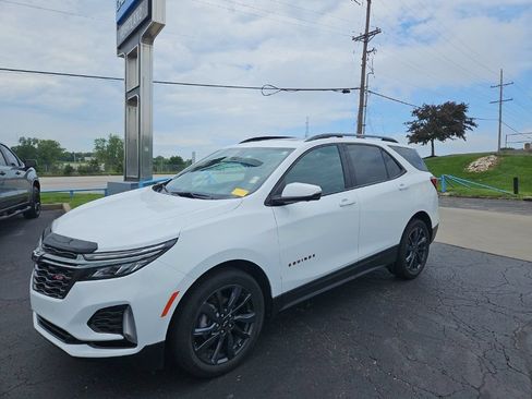 Used 2022 Chevrolet Equinox RS w/ RS Leather Package FWD image 1