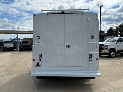 New 2025 Chevrolet Express 3500 w/ Power Convenience Package image 10