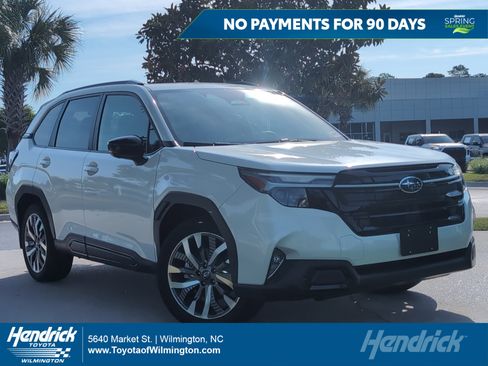 Used 2025 Subaru Forester Touring image 1