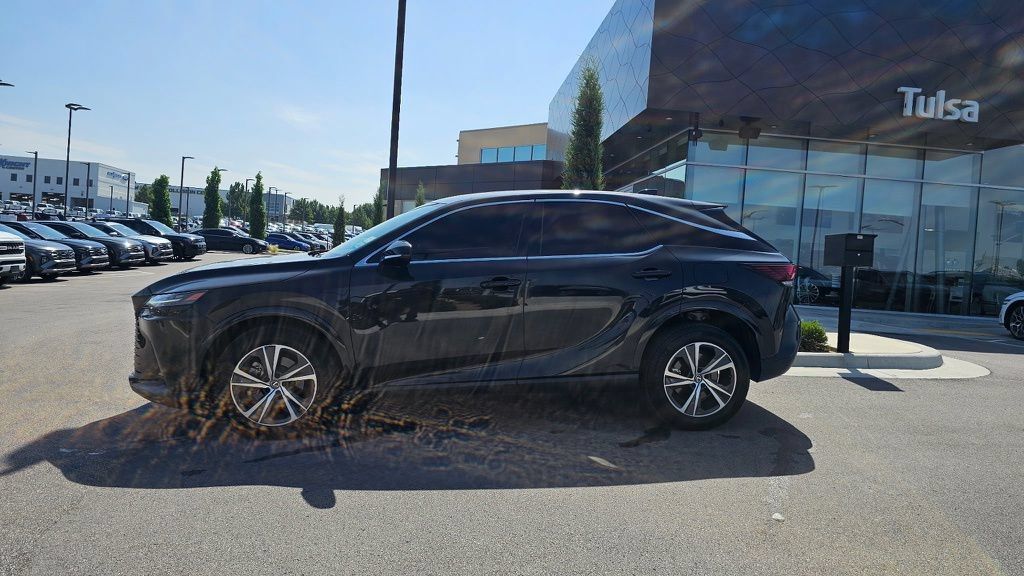Used 2024 Lexus RX 350 FWD image 5