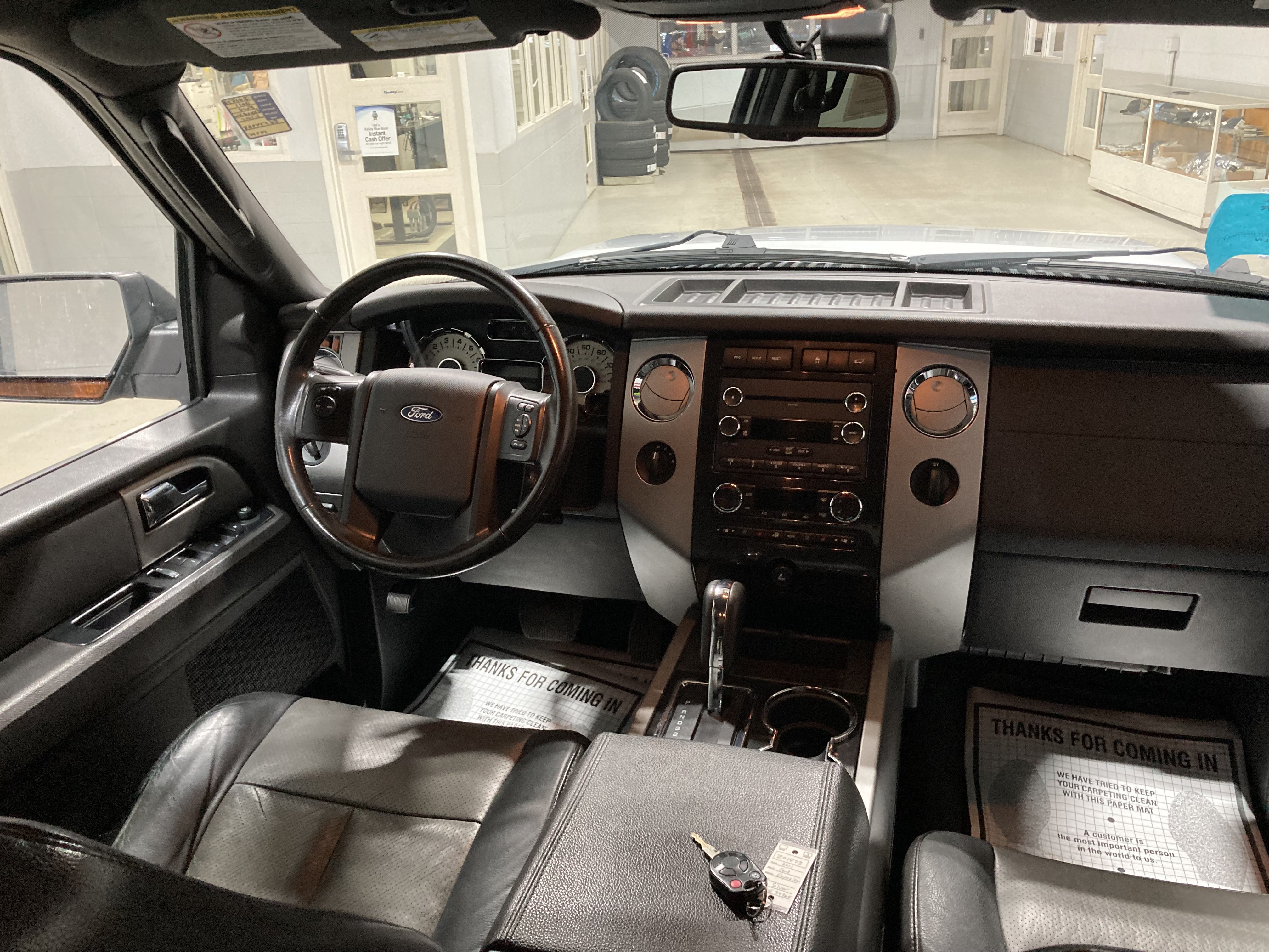 Used 2011 Ford Expedition XLT w/ 202A Rapid Spec Order Code AWD/4WD image 13