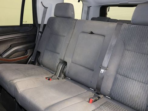 Used 2018 GMC Yukon SLE w/ SLE Value Package image 9