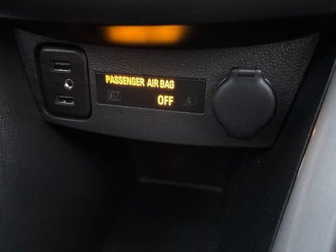 Used 2022 Chevrolet Traverse LT AWD/4WD image 35