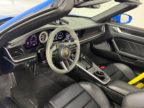 Certified 2022 Porsche 911 Turbo image 4