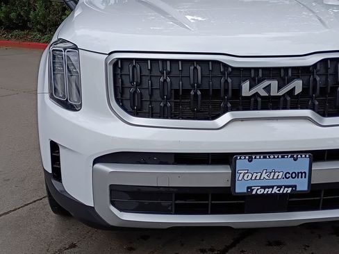Used 2024 Kia Telluride EX AWD/4WD image 11