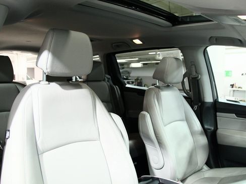 Used 2020 Honda Odyssey EX-L image 22