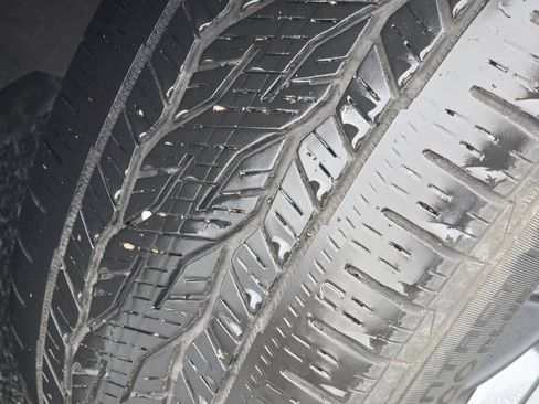 Certified 2021 Chevrolet Traverse RS w/ LPO, Cargo Package image 32