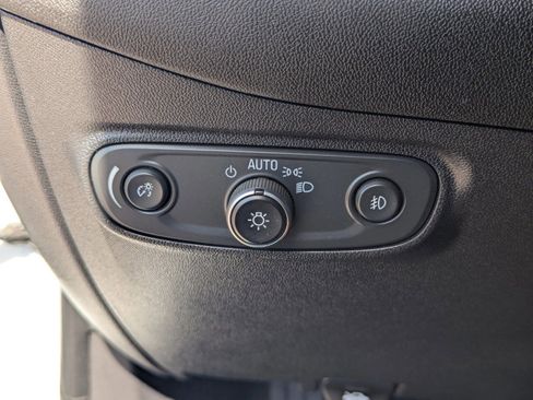 Used 2020 Chevrolet Equinox LT image 31