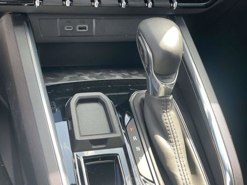 New 2026 GMC Canyon Elevation image 13