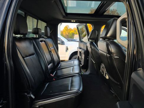 Used 2021 Ford F350 Lariat image 9