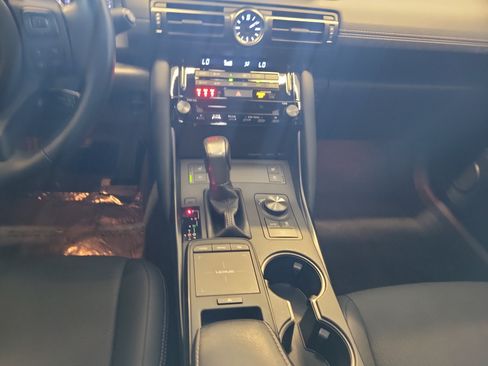 Used 2023 Lexus IS 300 w/ Comfort Package RWD image 19
