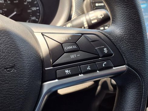 Used 2022 Nissan Kicks SV FWD image 22