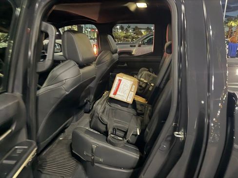 Used 2024 Toyota Tacoma TRD Off-Road w/ TRD Off Road Premium Package AWD/4WD image 7