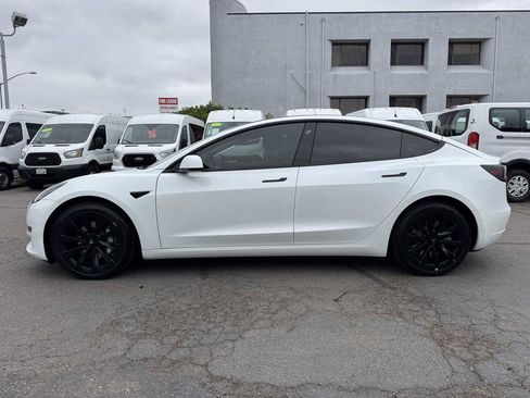 Used 2022 Tesla Model 3 Long Range AWD/4WD image 8