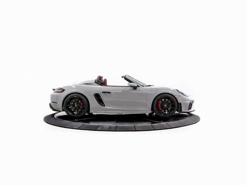 Certified 2022 Porsche 718 Boxster Spyder image 8
