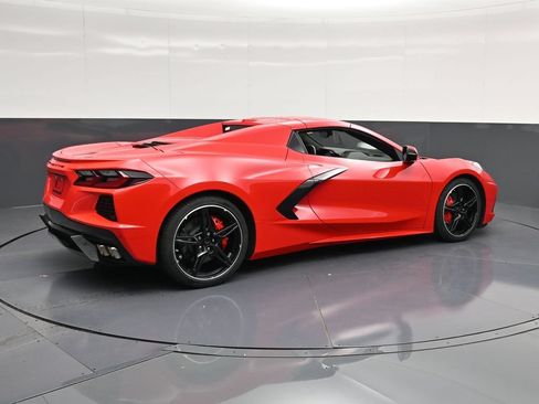 Used 2022 Chevrolet Corvette Stingray Convertible w/ 1LT RWD image 3