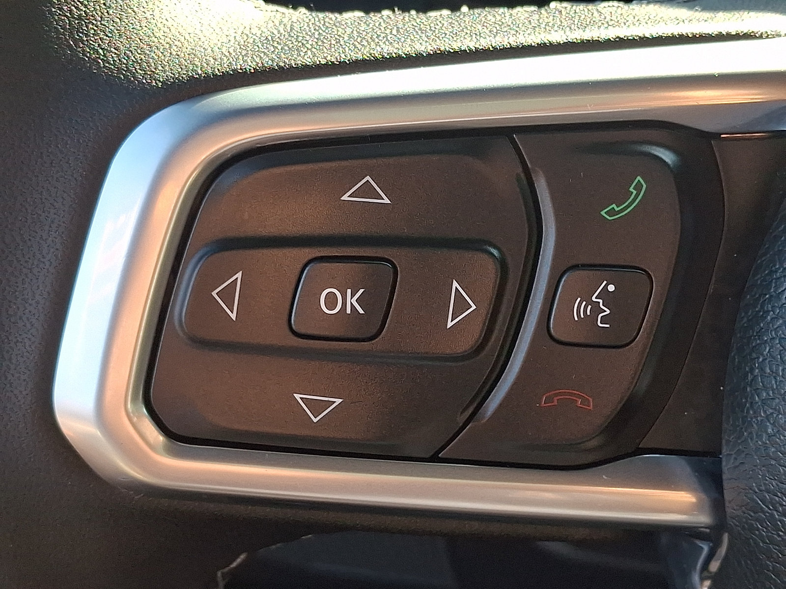Used 2025 Jeep Wrangler Unlimited Sahara AWD/4WD image 22