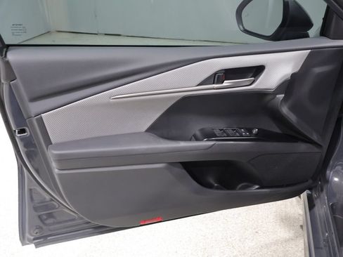 Used 2025 Toyota Camry SE AWD/4WD image 13