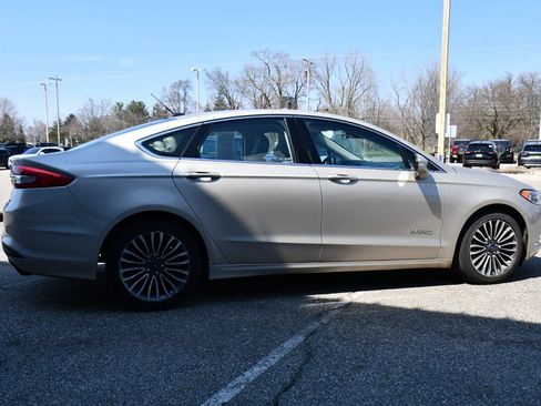 Used 2018 Ford Fusion SE w/ Equipment Group 602A image 7